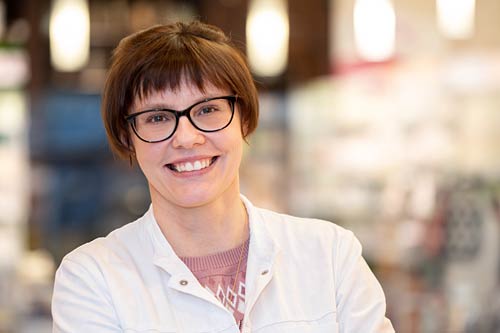 Team Sonnen-Apotheke: Frau Metz Team Sonnen-Apotheke: Frau Metz